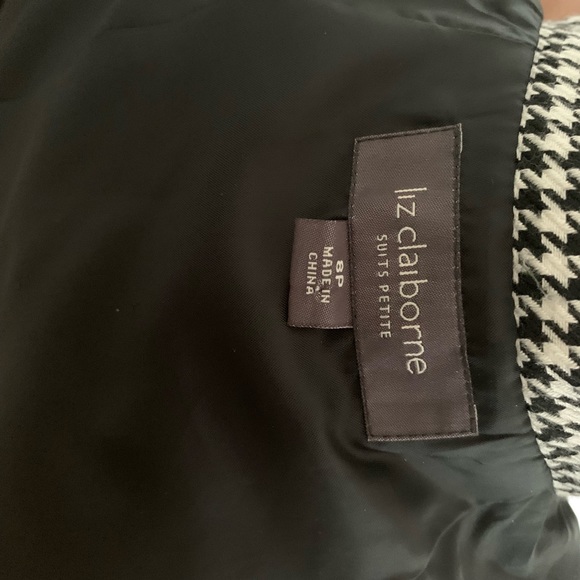 Liz Claiborne’s blazer!! - Picture 6 of 6